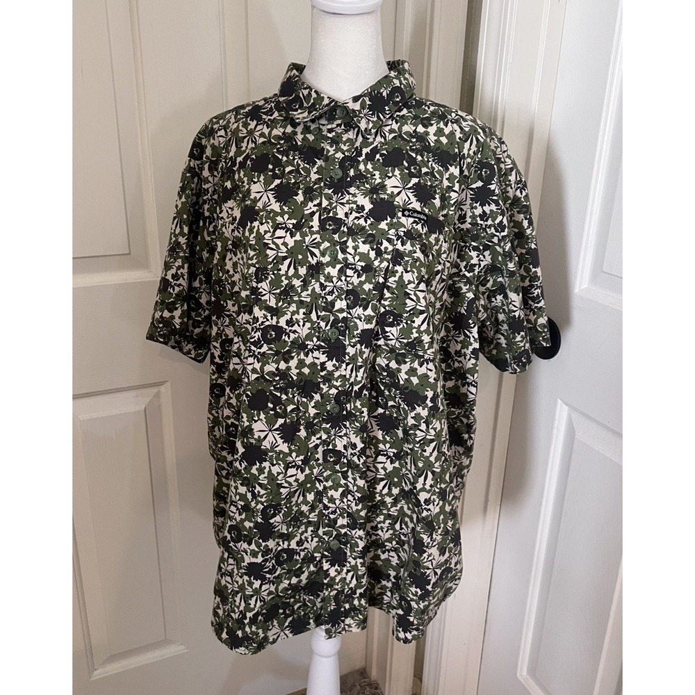 Columbia Green Floral Print Rivermont Short Sleeve Button Down Outdoors Men's XL